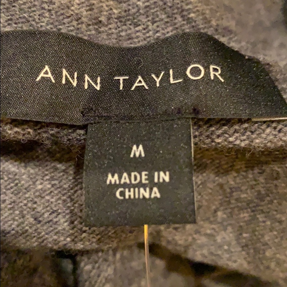NWT Ann Taylor Luxe turtleneck tunic sweater sz m - Picture 2 of 4